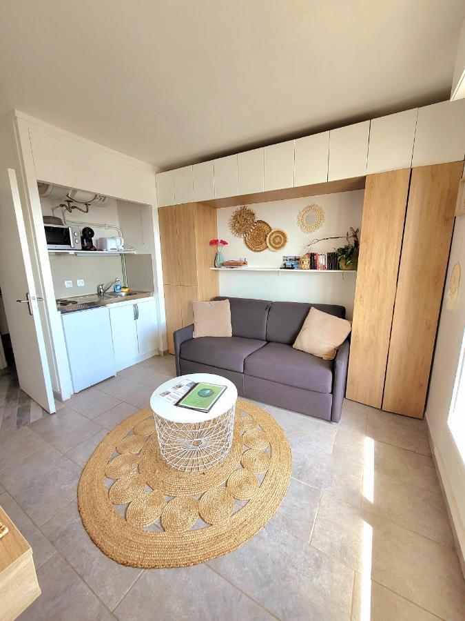 M2M Studio Magnifique Vue Mer - Avec Balcon - Les Pieds Dans L Eau! Blonville-sur-Mer Exterior photo